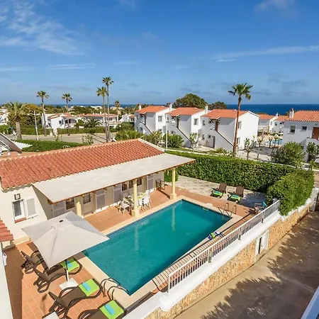 Villa Las Rosas - *